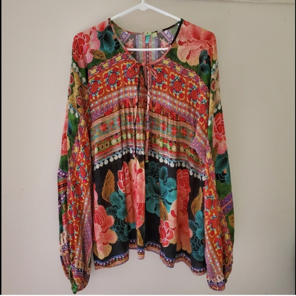 Anthropologie Farm Rio Floral blouse - Excellent Condition - Size medium